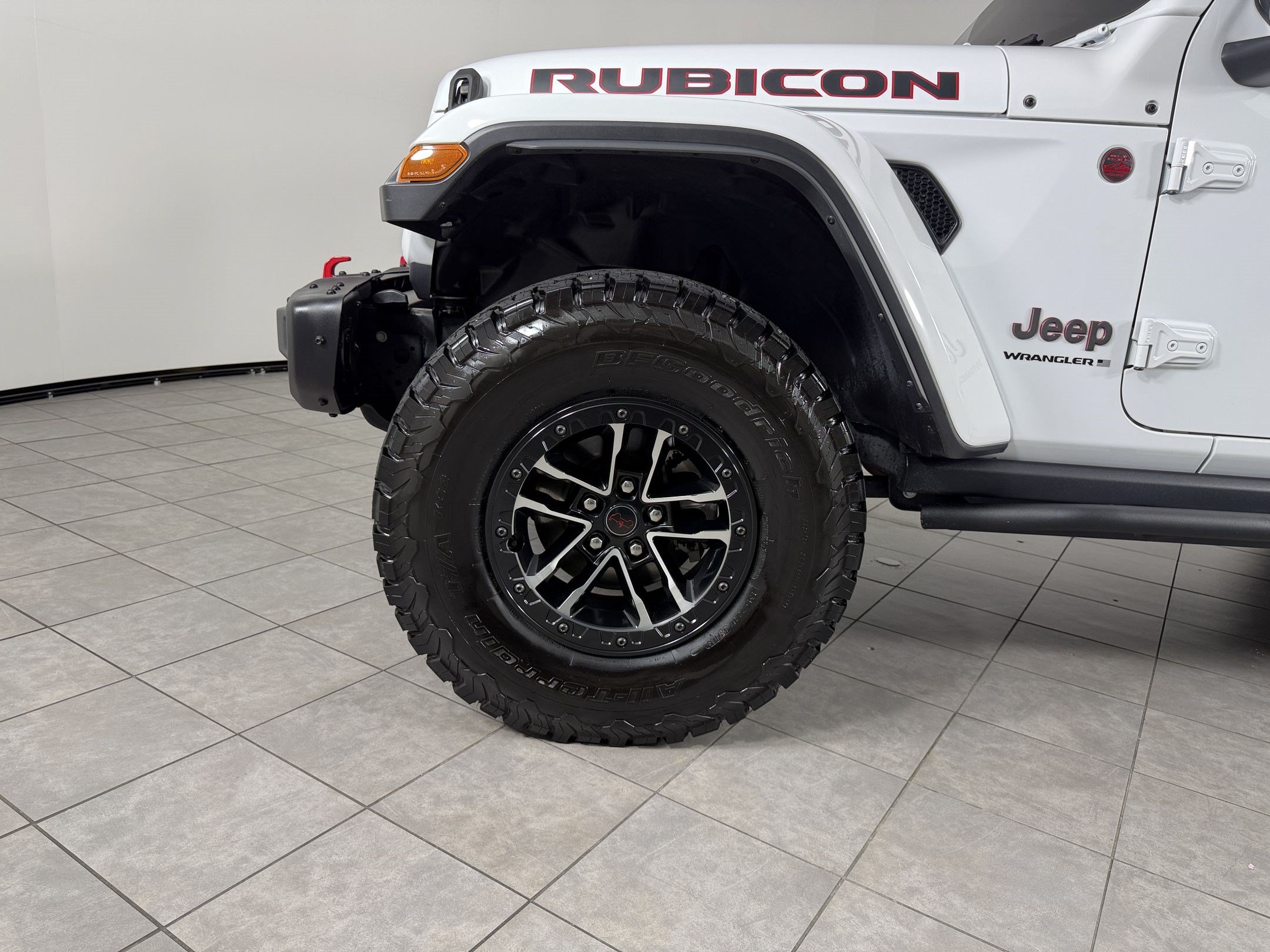 Used 2024 Jeep Wrangler Unlimited Rubicon AWD/4WD image 12