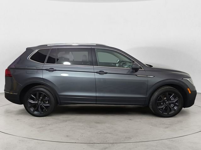 Used 2023 Volkswagen Tiguan SE image 6