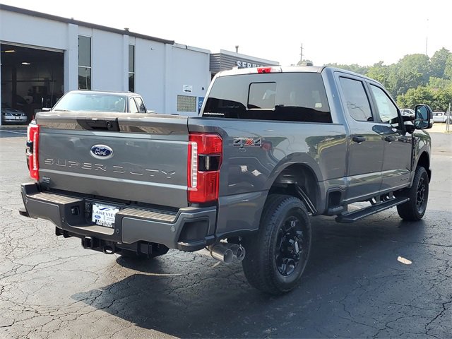 New 2025 Ford F250 XL image 3