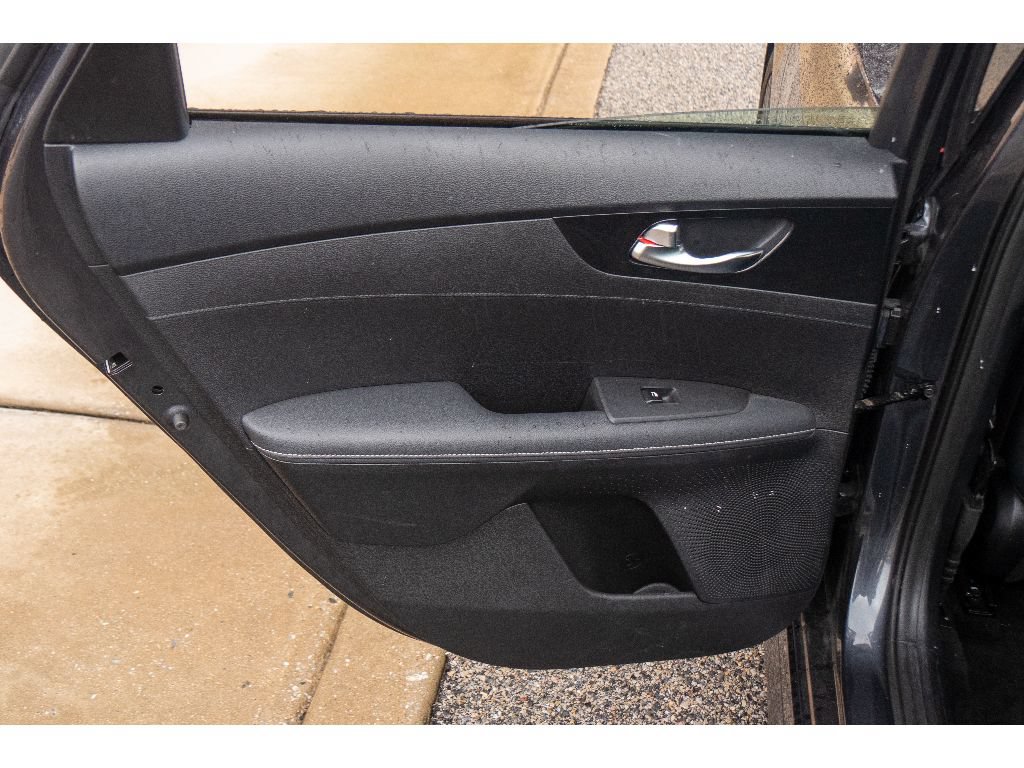 Used 2023 Kia Forte GT-Line w/ GT-Line Premium Package FWD image 18