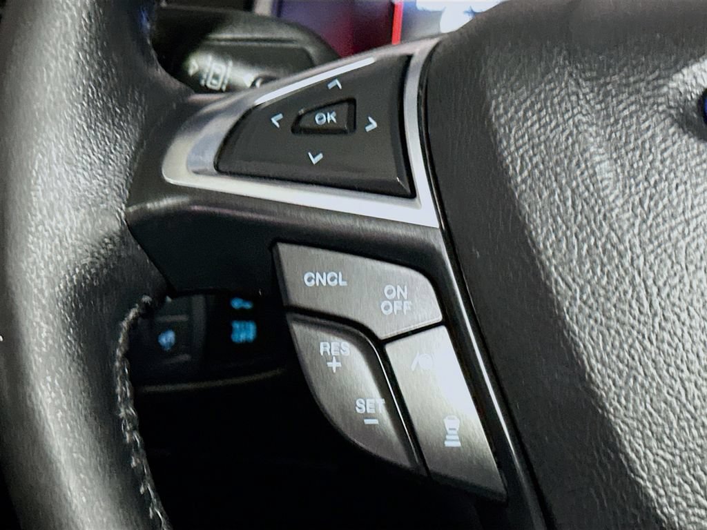 Used 2020 Ford Edge Titanium w/ Equipment Group 301A AWD/4WD image 34