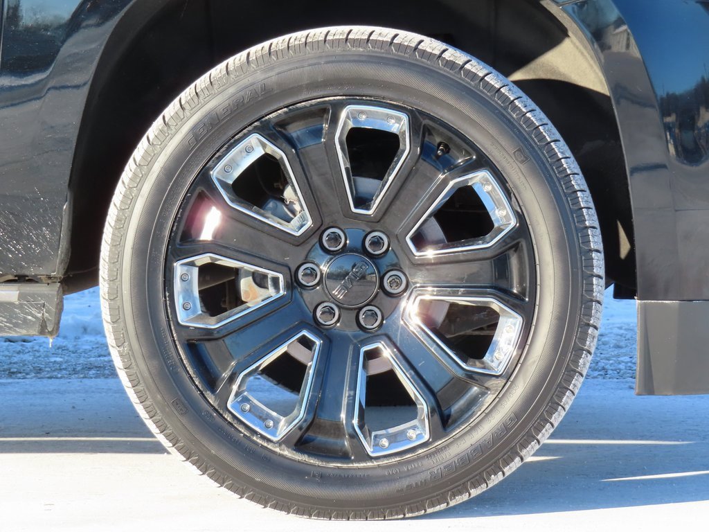 Certified 2018 GMC Yukon Denali w/ Denali Ultimate Package image 19