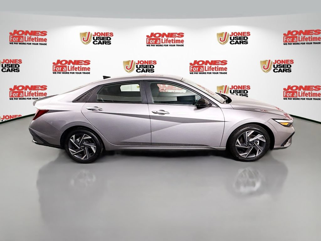 Certified 2025 Hyundai Elantra Sport FWD image 16