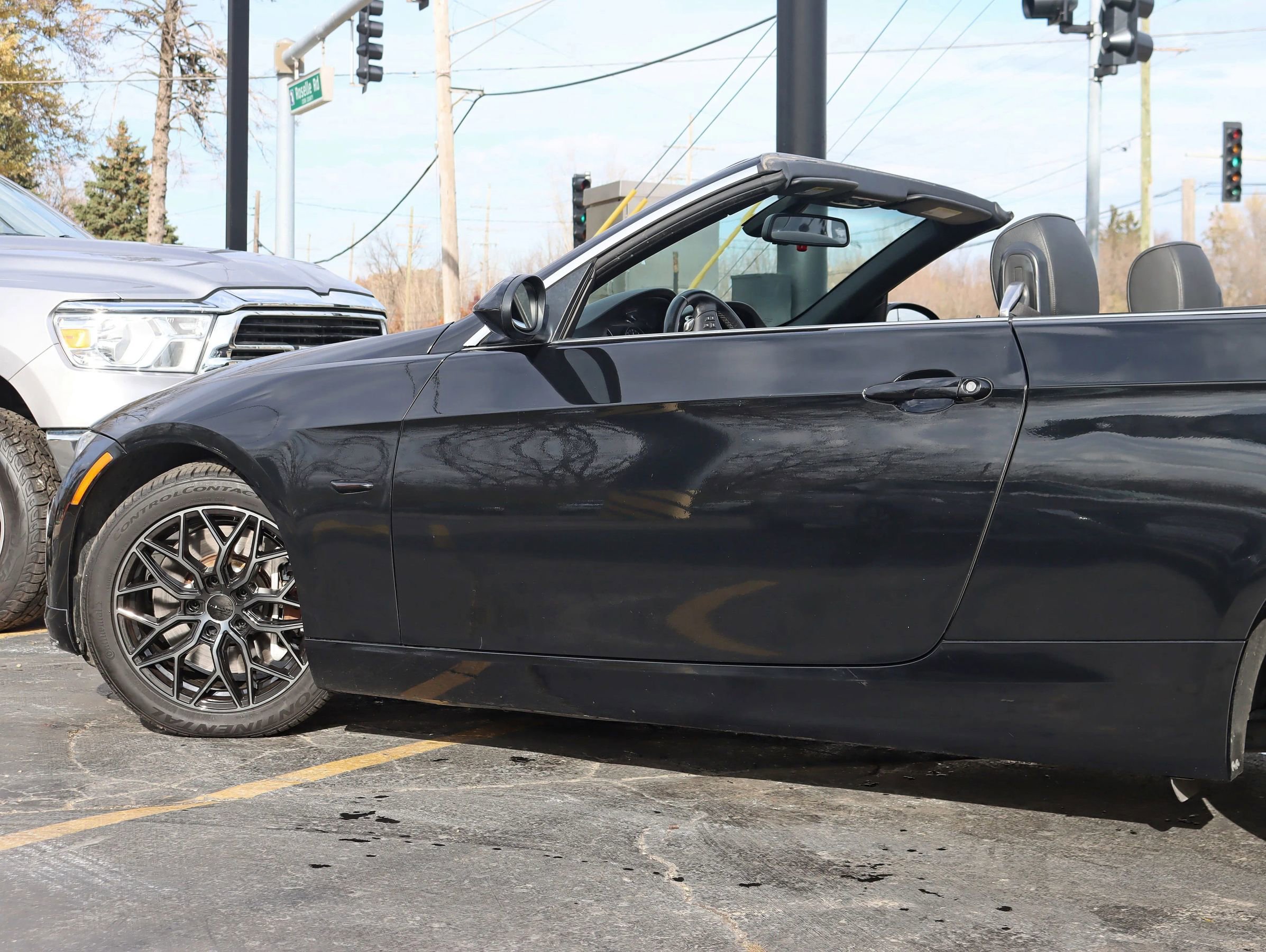 Used 2008 BMW 335i Convertible image 13