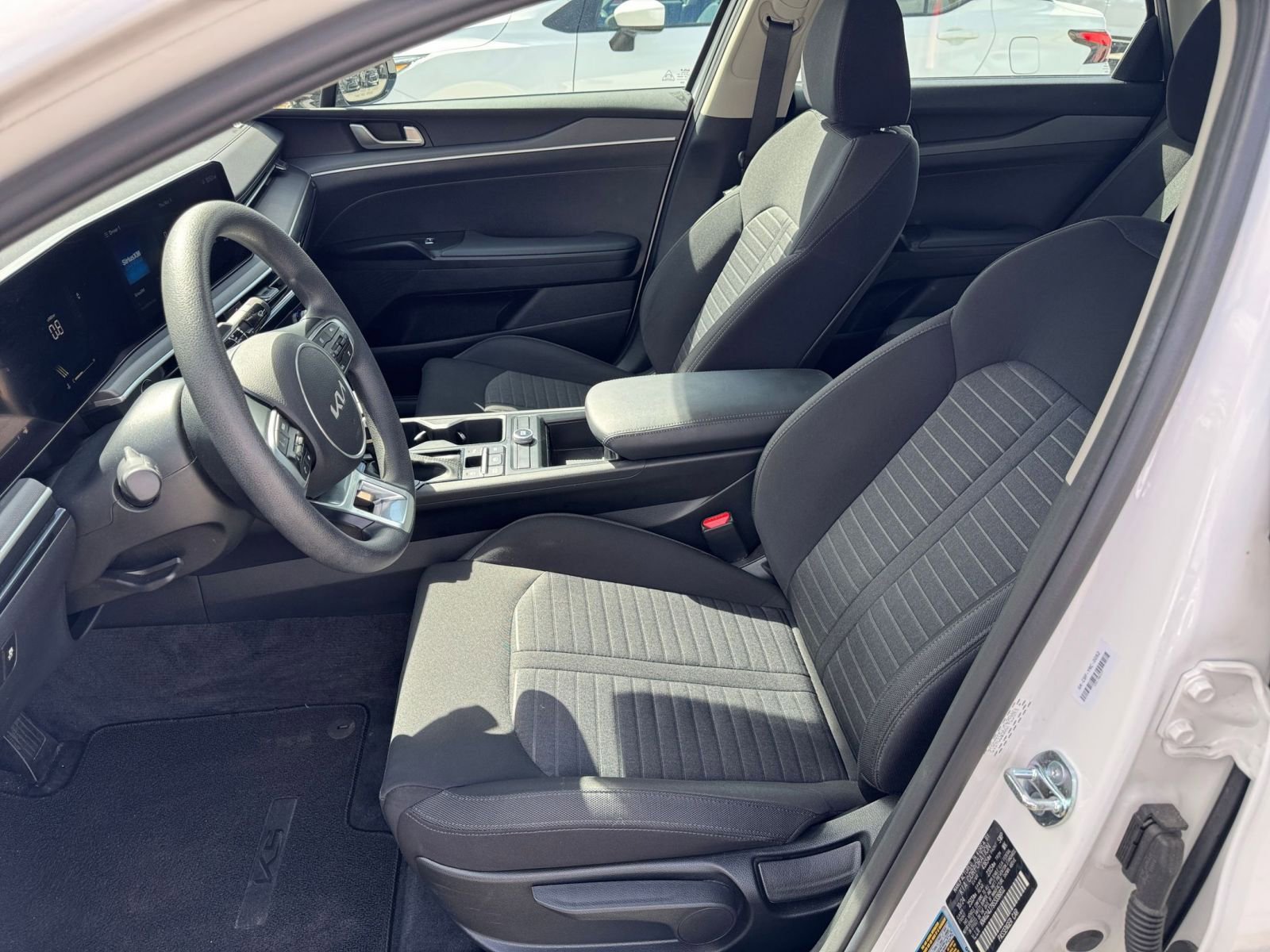 Used 2025 Kia K5 LXS image 23