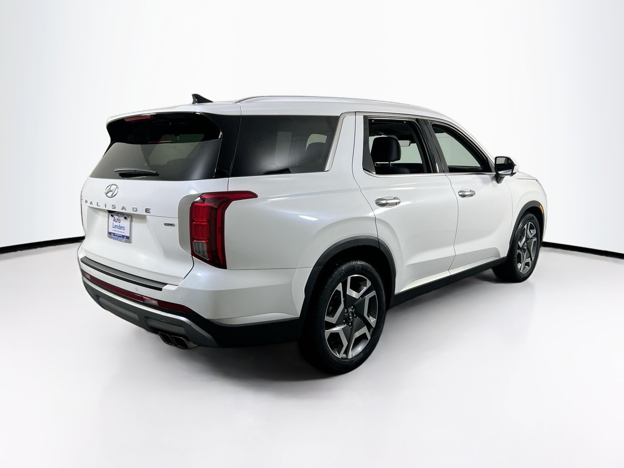 Used 2023 Hyundai Palisade SEL w/ Premium Package AWD/4WD image 5