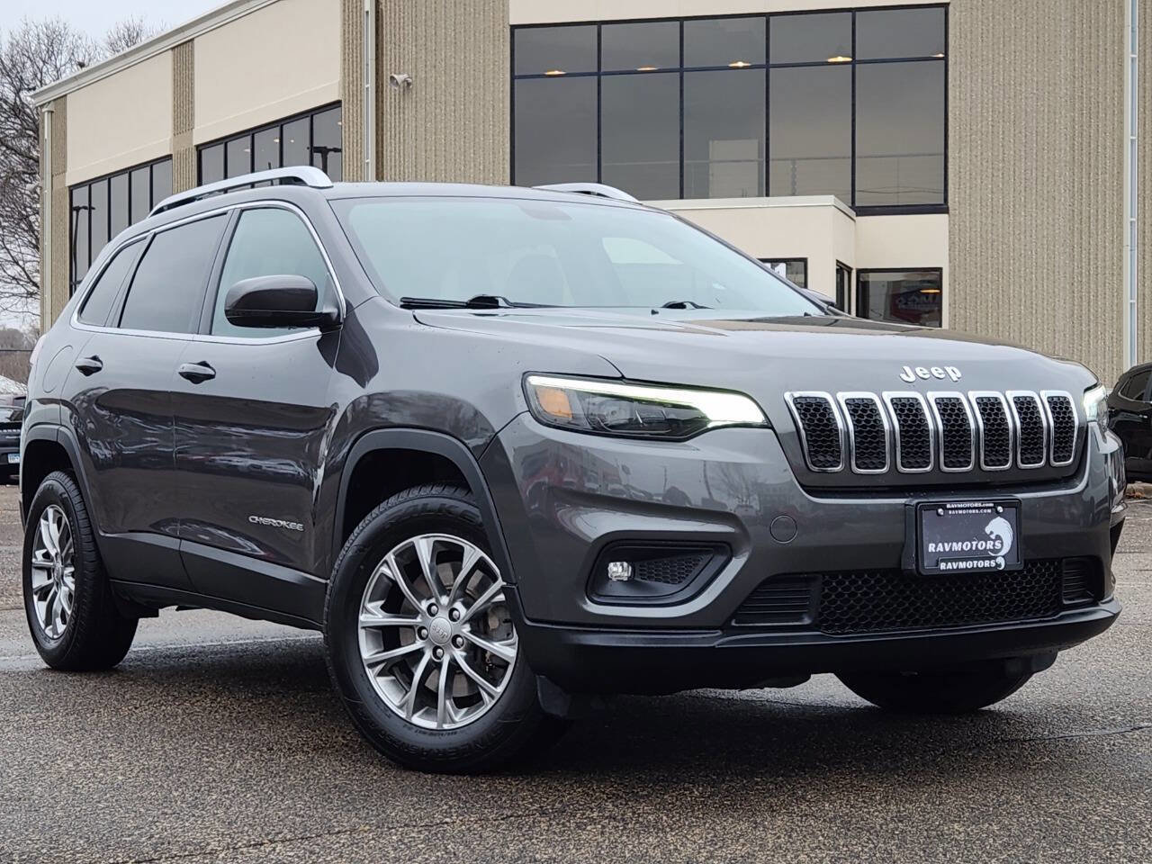 Used 2019 Jeep Cherokee Latitude Plus image 27