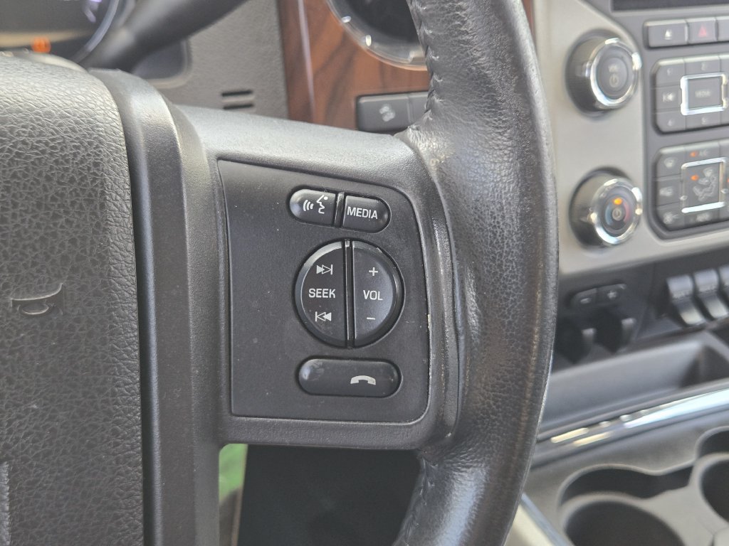 Used 2014 Ford F250 Lariat w/ Lariat Ultimate Package AWD/4WD image 30