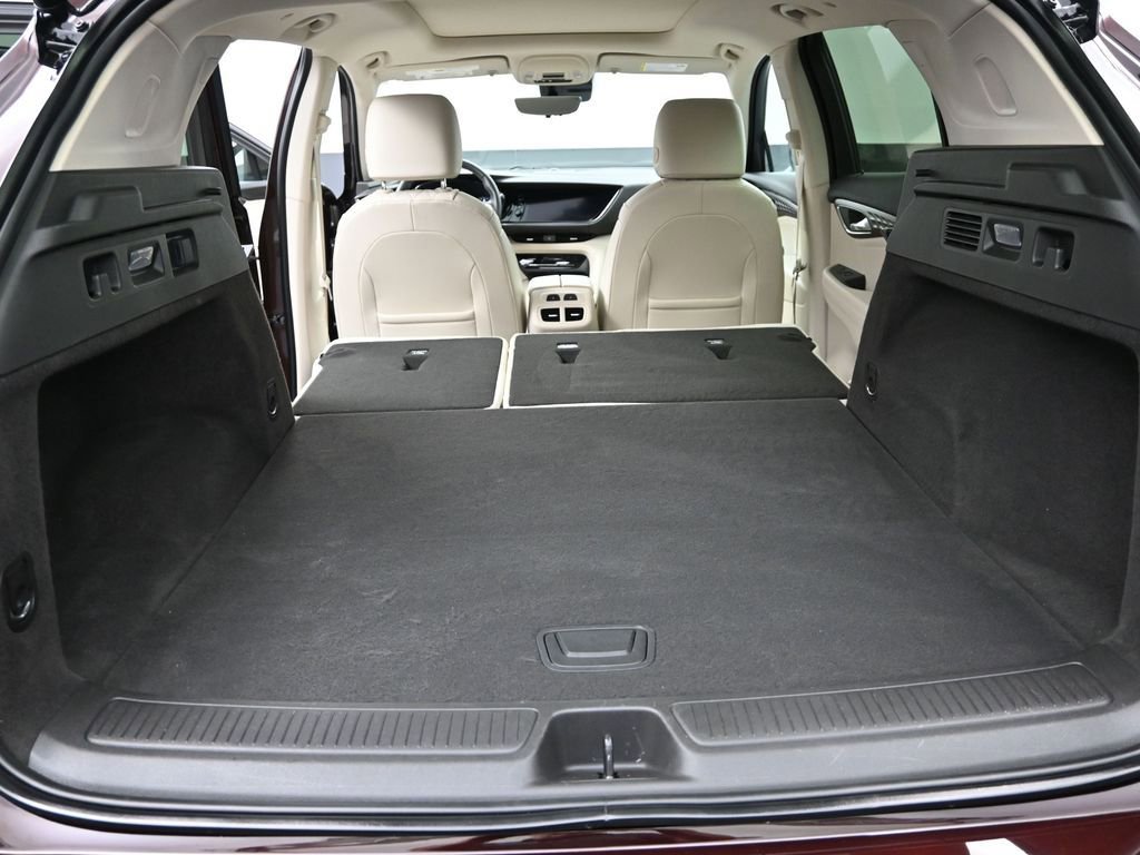Used 2023 Buick Envision Avenir AWD/4WD image 19