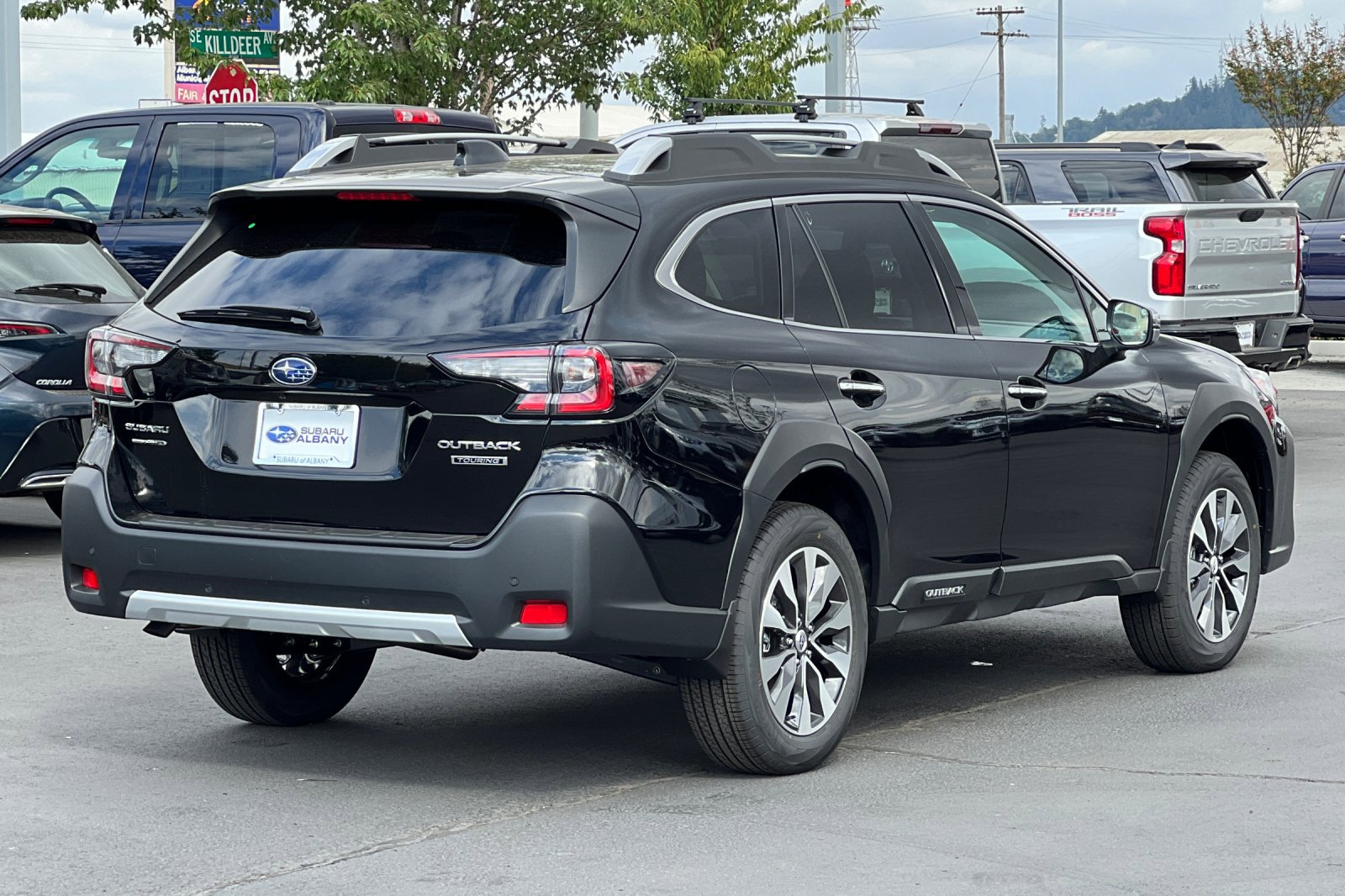 New 2025 Subaru Outback Touring w/ Popular Package #2 image 4