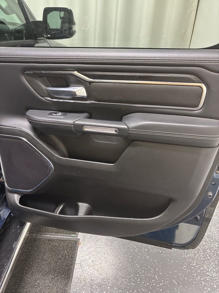 Used 2024 RAM 1500 Laramie image 30