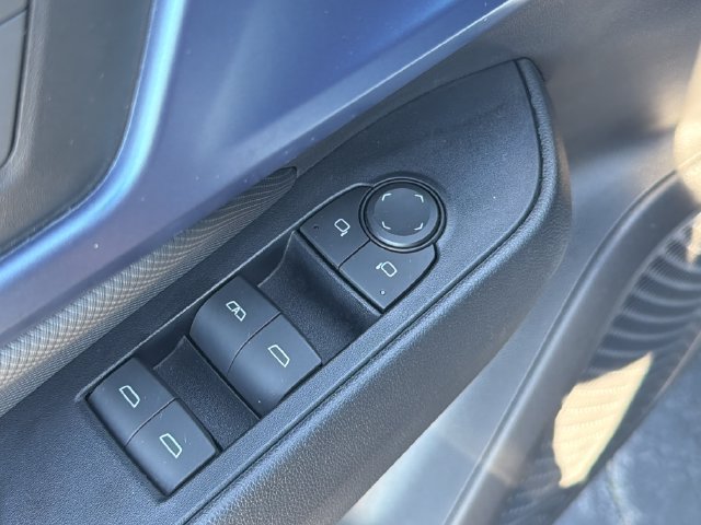 Certified 2024 Chevrolet Equinox EV LT FWD image 13