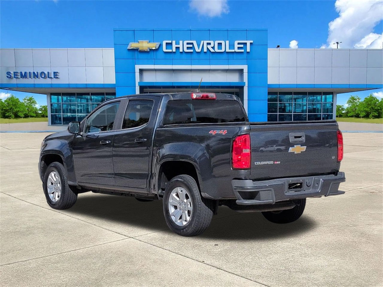 Used 2020 Chevrolet Colorado LT image 3