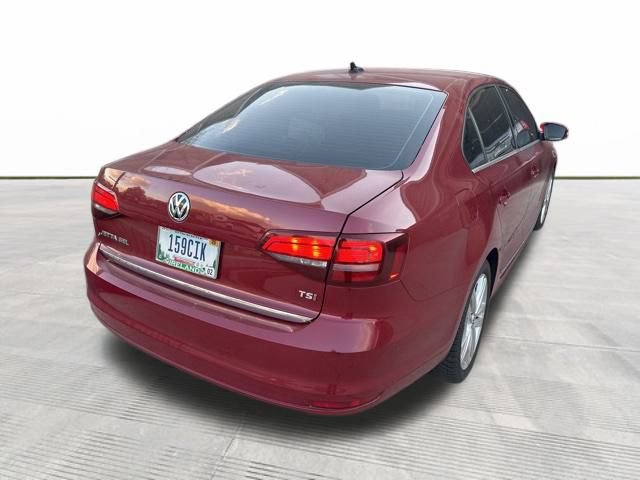 Used 2017 Volkswagen Jetta SEL image 3