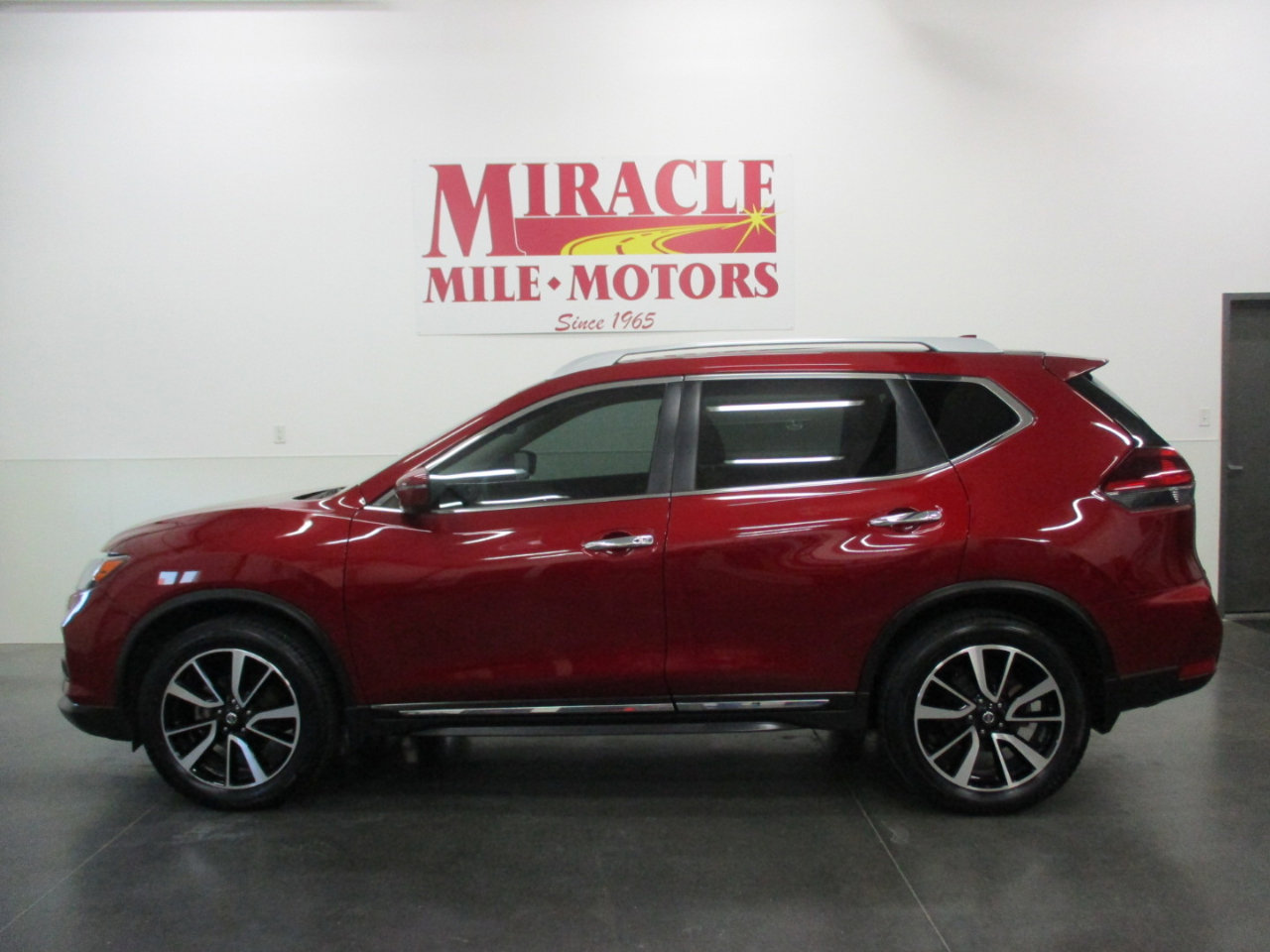 Used 2020 Nissan Rogue SL w/ Premium Package image 2