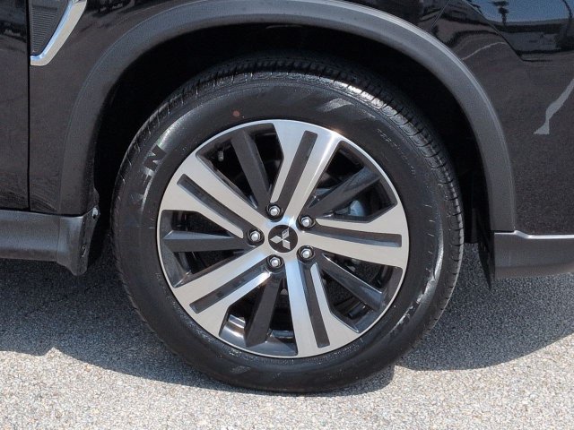 Used 2026 Mitsubishi Outlander Sport SEL AWD/4WD image 11