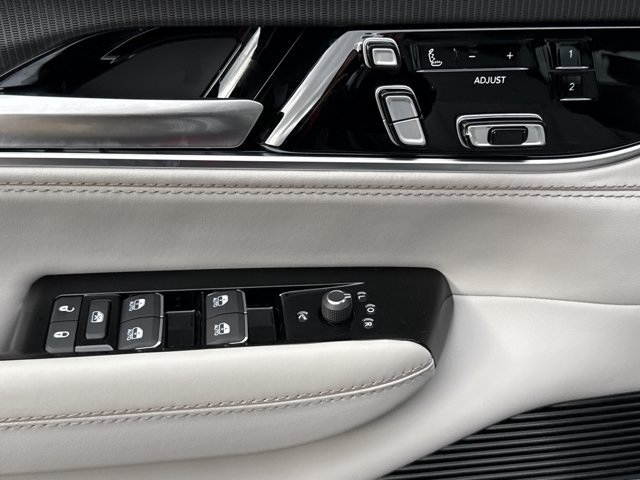 New 2027 Jeep Grand Wagoneer Summit AWD/4WD image 17