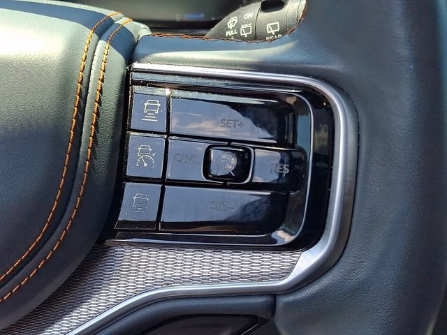 Used 2023 Jeep Grand Wagoneer L Series III AWD/4WD image 19