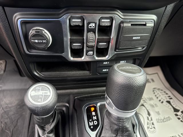 Used 2021 Jeep Gladiator Sport AWD/4WD image 18