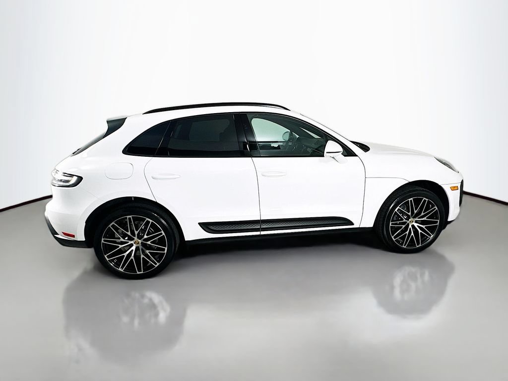 New 2025 Porsche Macan AWD/4WD image 8