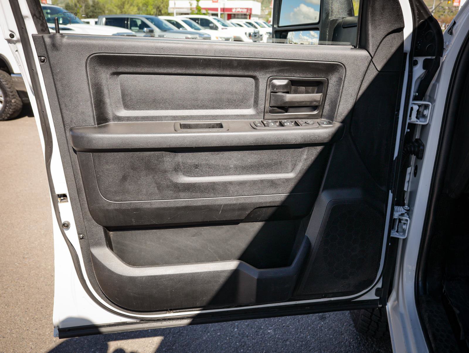 Used 2024 RAM 3500 Tradesman AWD/4WD image 14