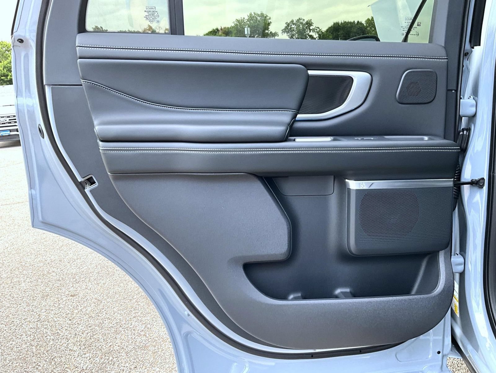 New 2027 Ford Expedition Platinum w/ Stealth Appearance Package AWD/4WD image 26