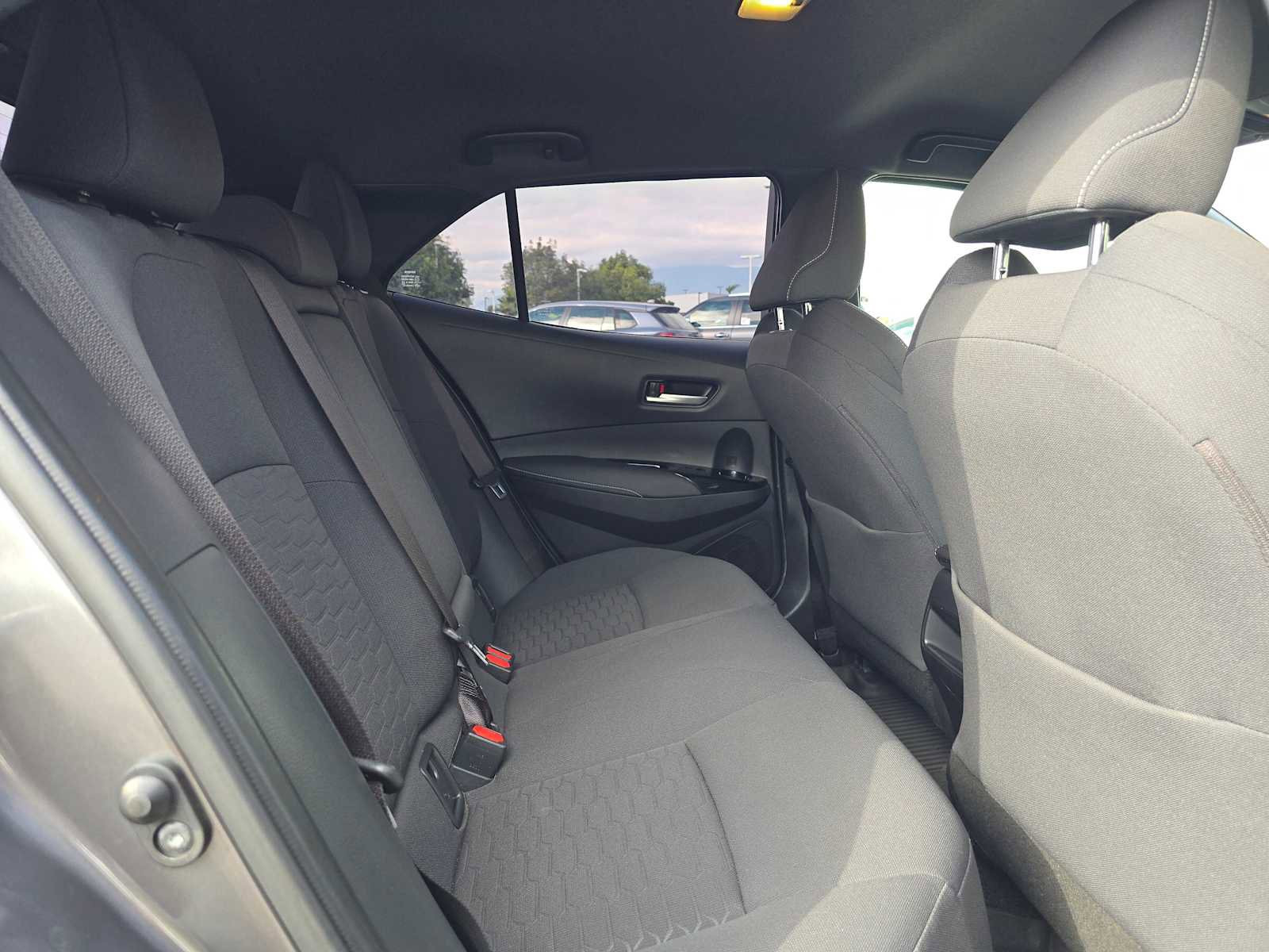 Used 2022 Toyota Corolla SE image 12