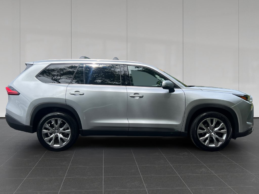 Used 2024 Toyota Grand Highlander AWD image 7
