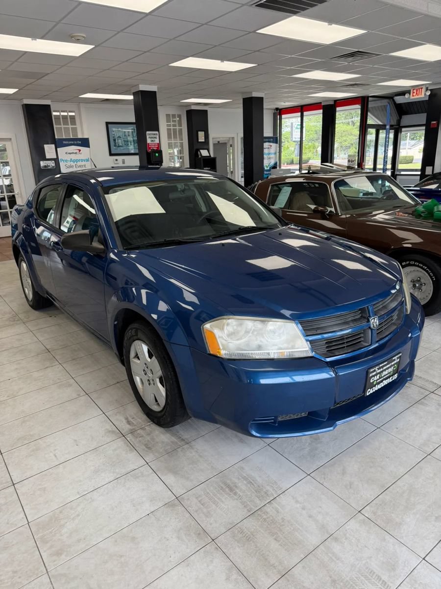 Used 2010 Dodge Avenger SXT FWD image 3