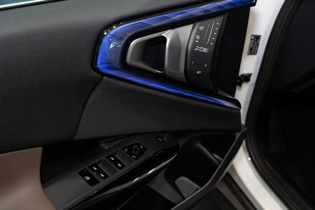 New 2026 BMW X3 xDrive30 w/ Premium Package image 13