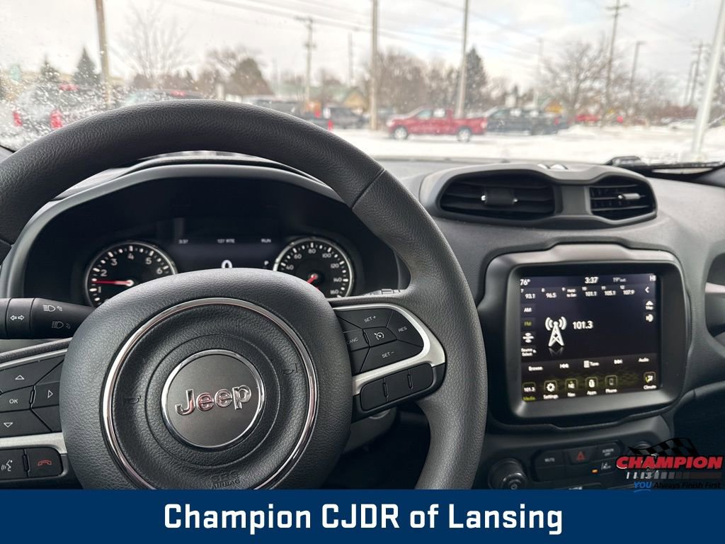 Used 2023 Jeep Renegade Latitude image 11