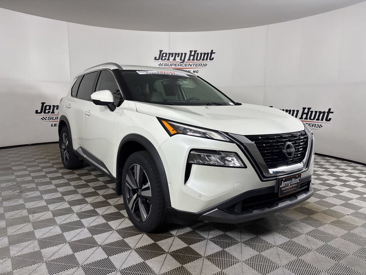 Used 2023 Nissan Rogue SL w/ SL Premium Package AWD/4WD image 4
