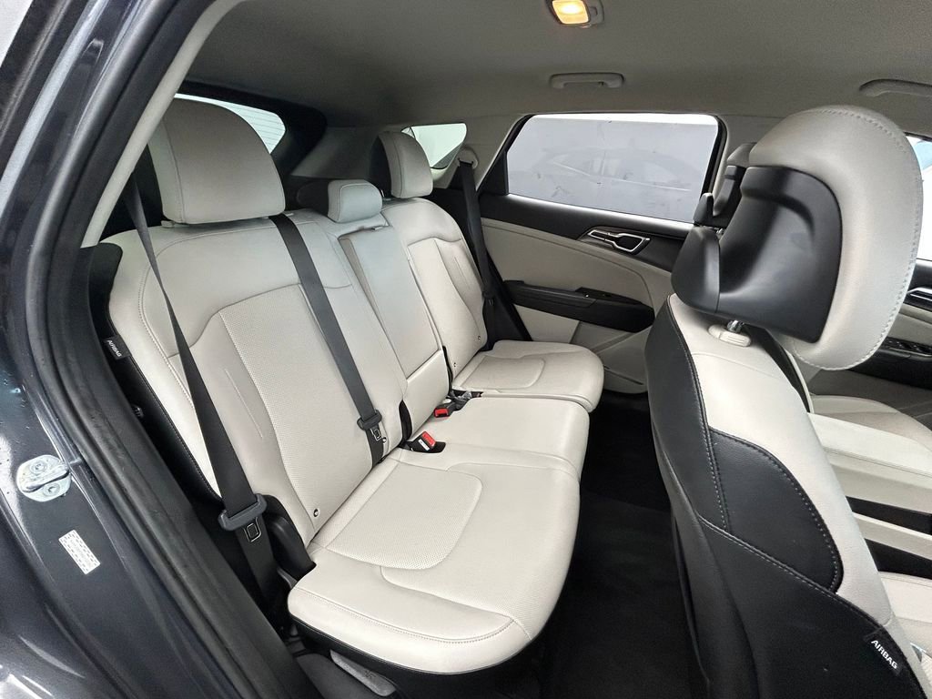 Used 2024 Kia Sportage EX image 41
