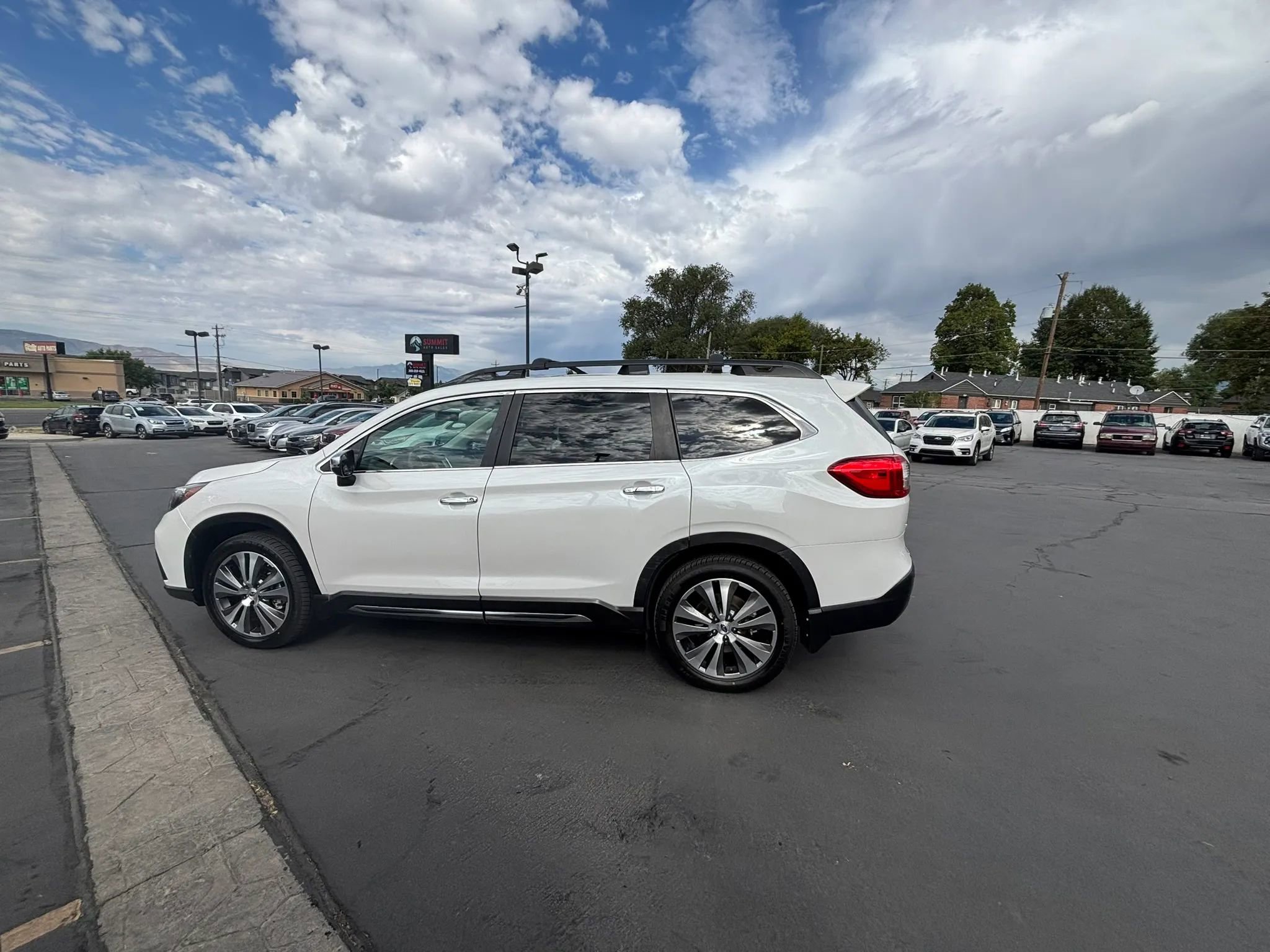 Used 2022 Subaru Ascent Touring w/ Popular Package #2A image 7