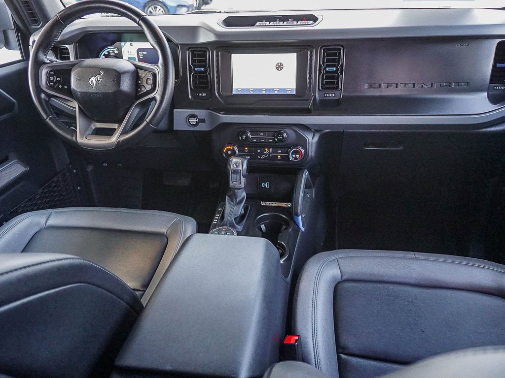 Used 2022 Ford Bronco Black Diamond image 15