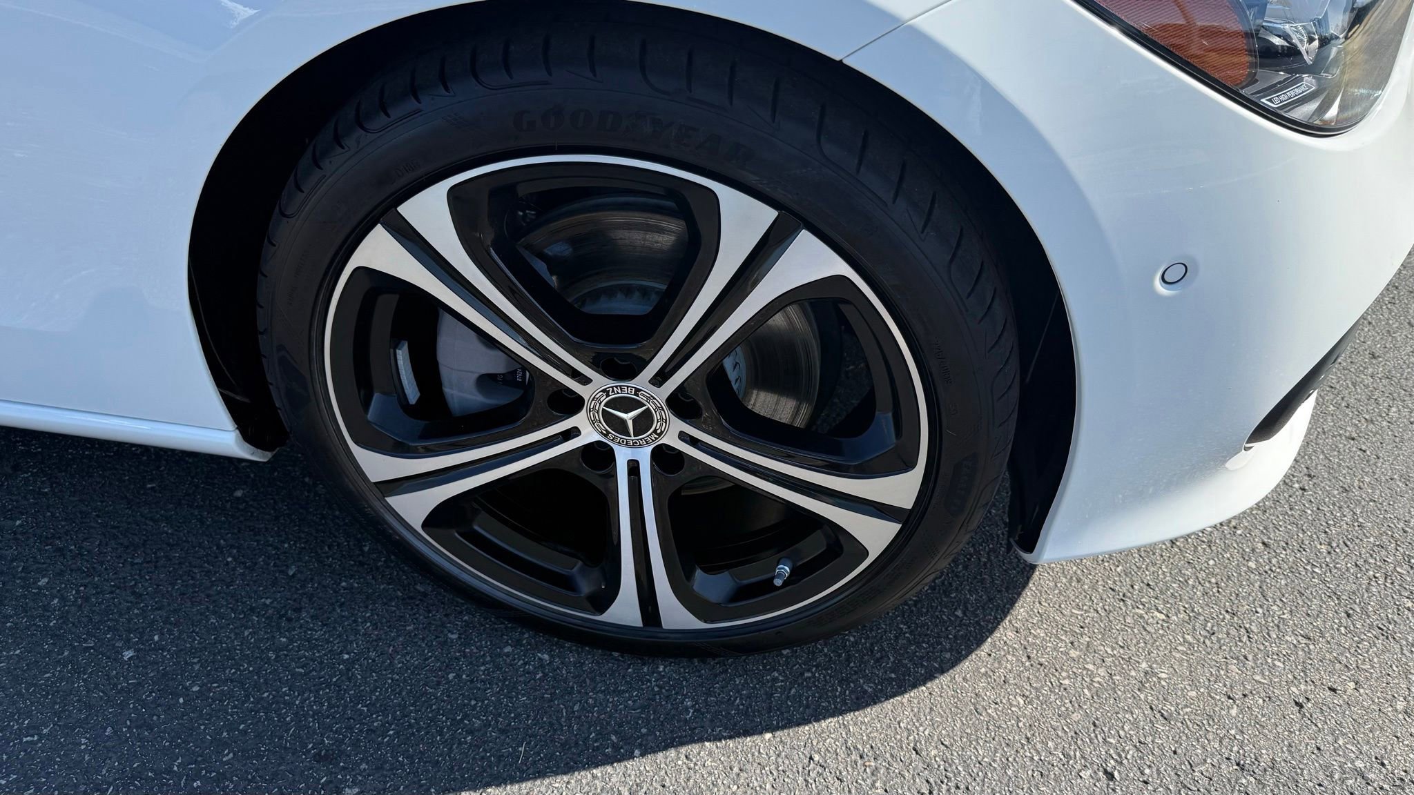 Used 2025 Mercedes-Benz C 300 Sedan image 14