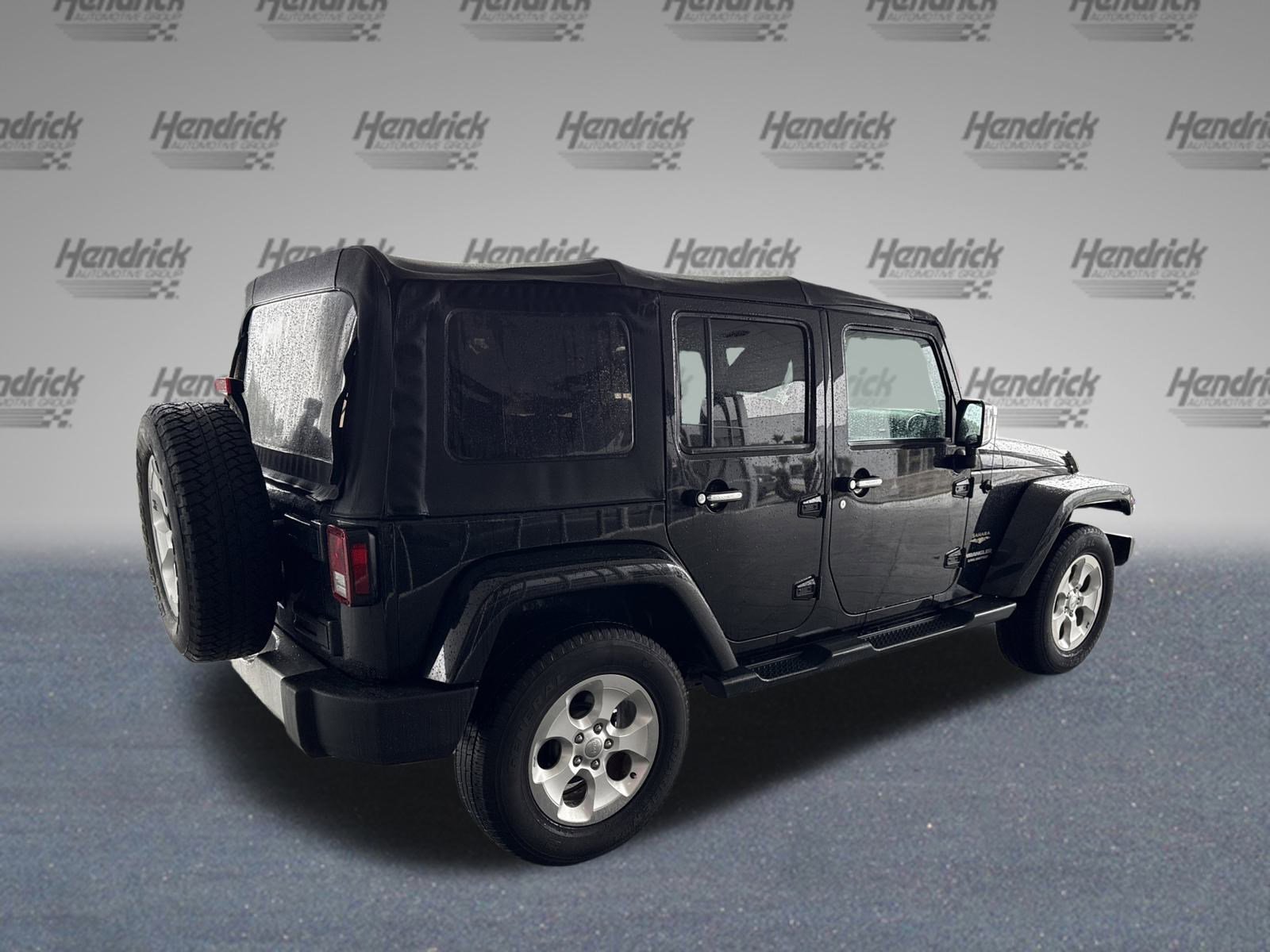 Used 2015 Jeep Wrangler Unlimited Sahara w/ Dual Top Group image 9