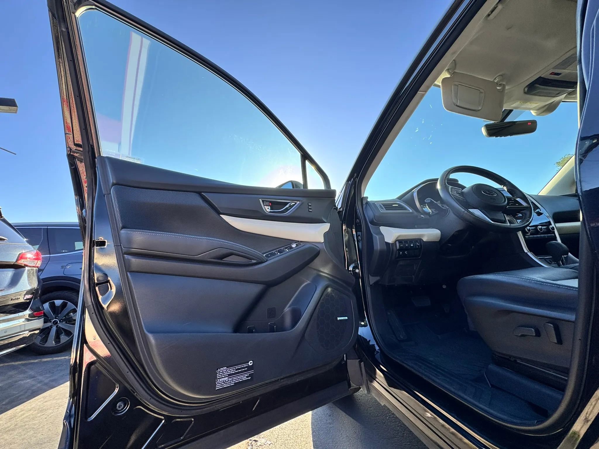 Used 2022 Subaru Ascent Limited w/ Technology Package image 10