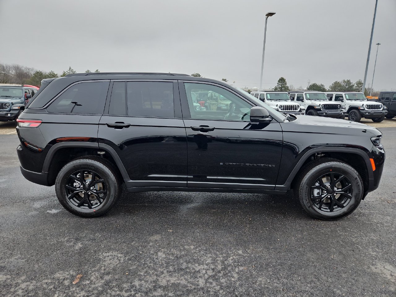 New 2026 Jeep Grand Cherokee Altitude AWD/4WD image 8
