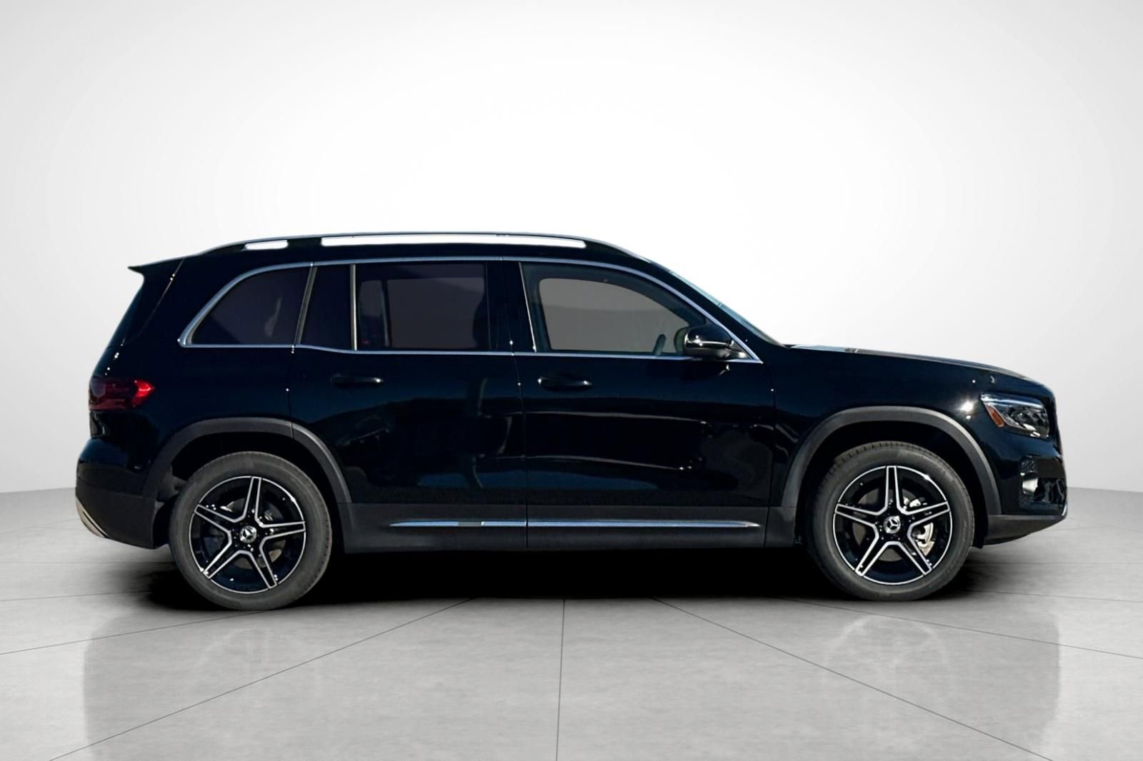 New 2026 Mercedes-Benz GLB 250 image 31