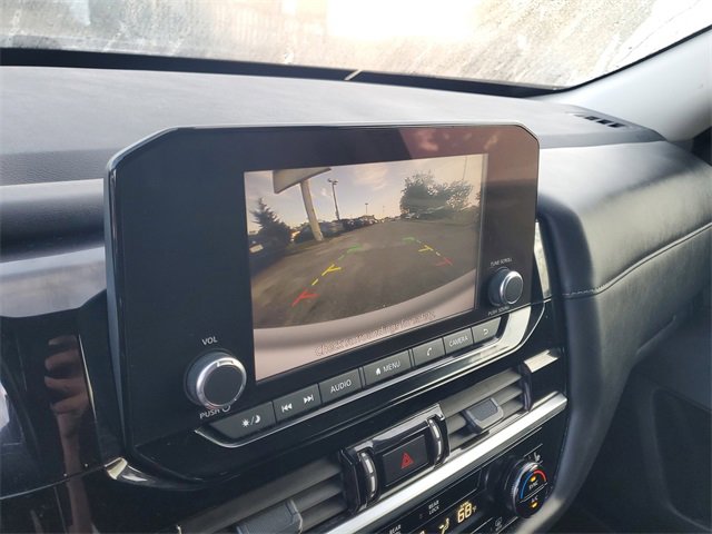 Used 2024 Nissan Pathfinder SV image 22