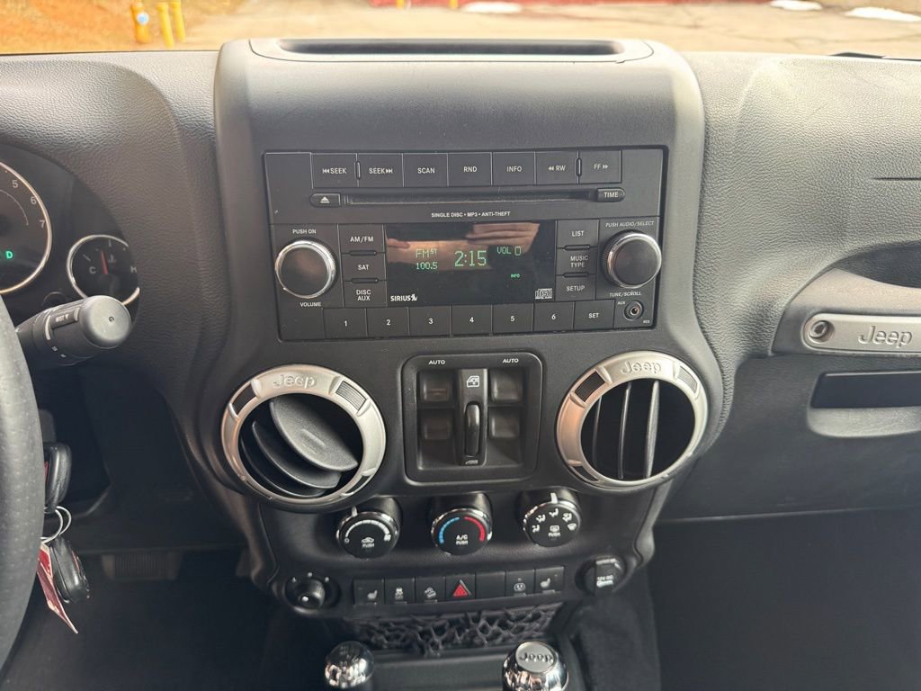 Used 2018 Jeep Wrangler Unlimited Sahara image 26