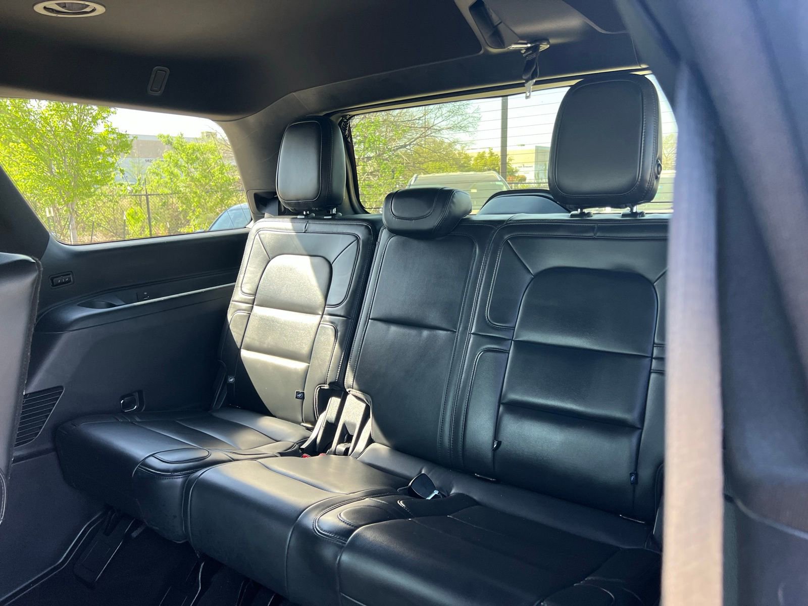 Used 2023 Lincoln Navigator Reserve image 21