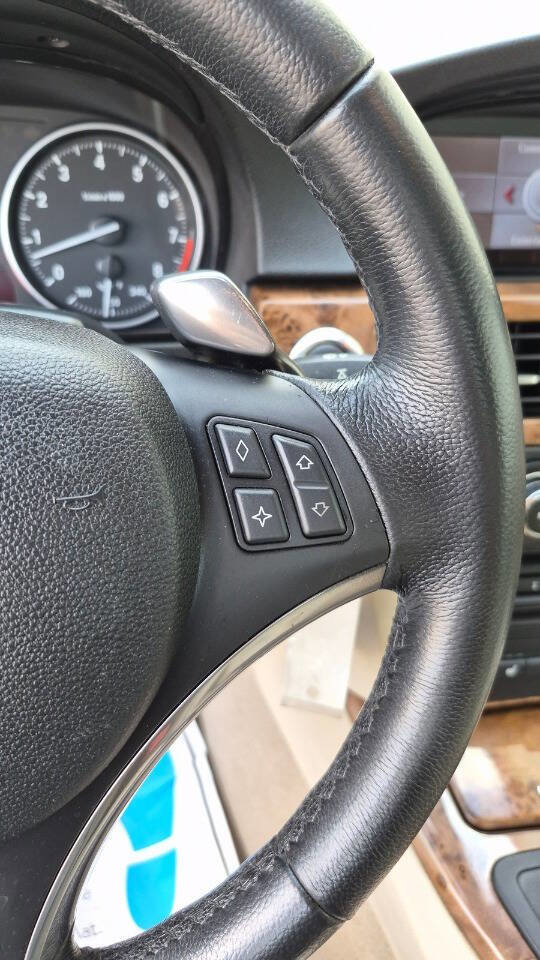 Used 2007 BMW 335i Convertible image 40