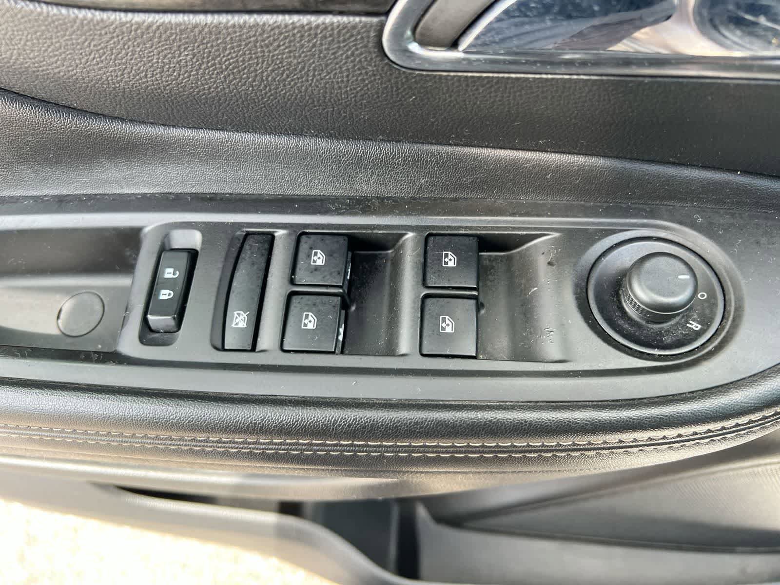Used 2015 Buick Encore FWD image 17