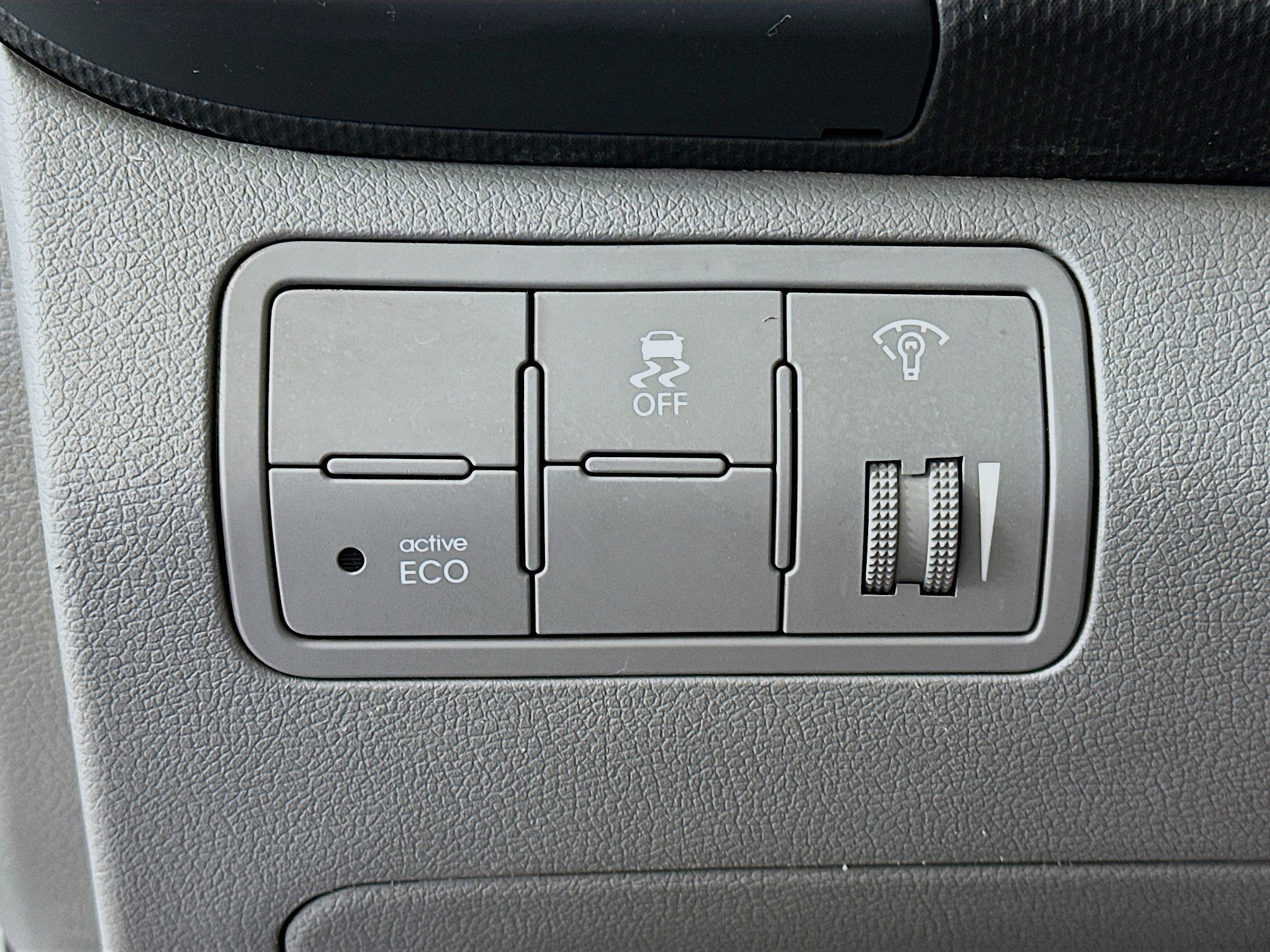 Used 2014 Hyundai Accent SE image 16