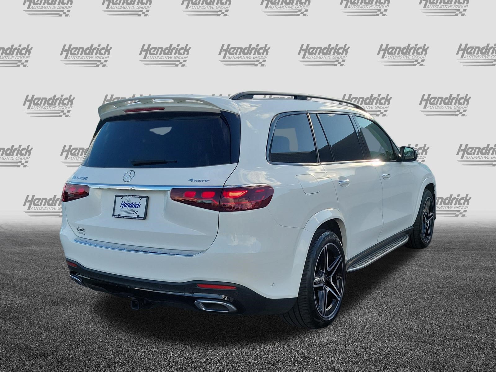 Used 2024 Mercedes-Benz GLS 450 4MATIC image 7