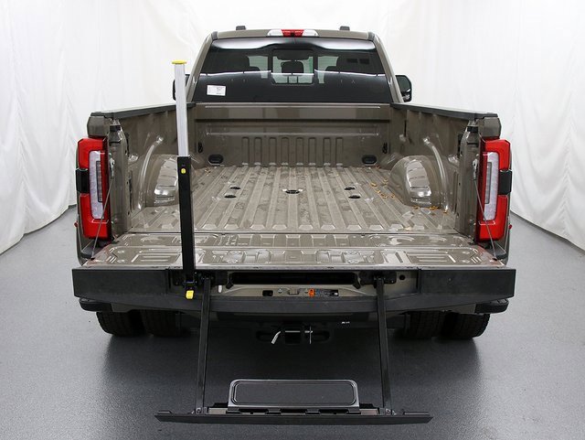 New 2026 Ford F450 Platinum w/ Platinum Plus Package image 8