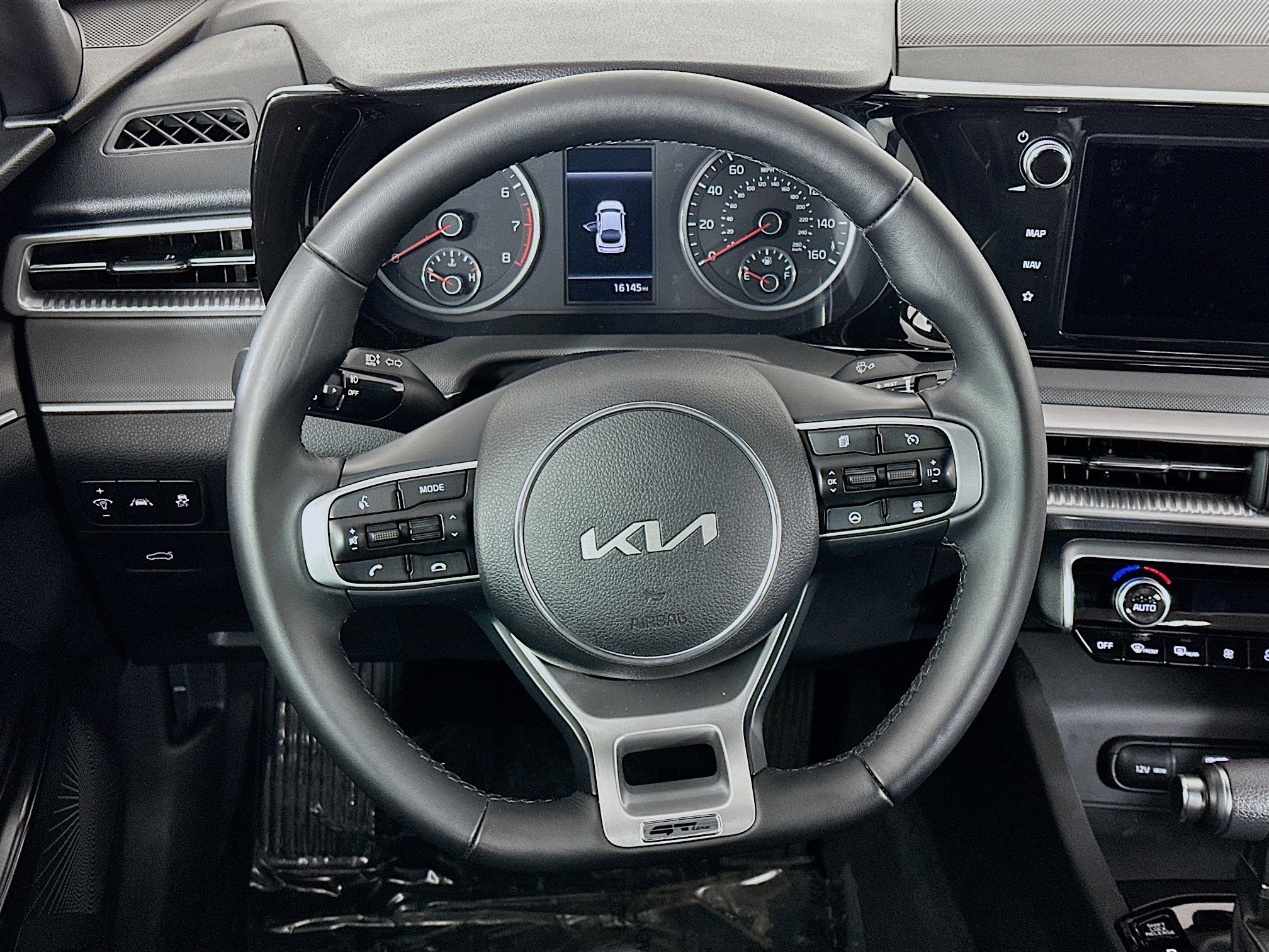 Used 2024 Kia K5 GT-Line w/ GT-Line Premium Package image 18