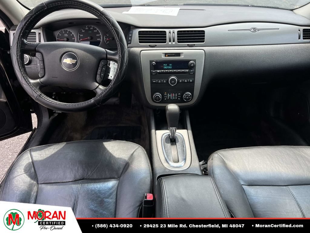 Used 2008 Chevrolet Impala LTZ FWD image 17